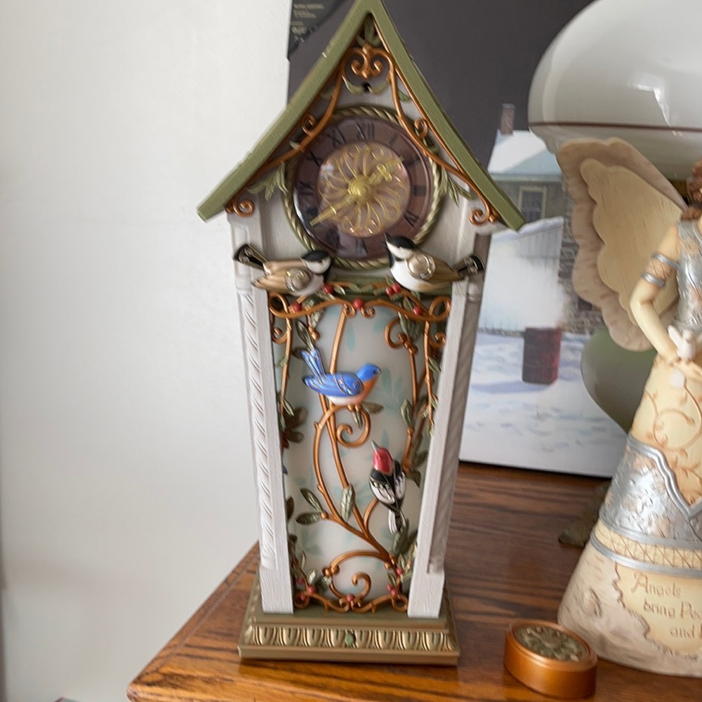 Hallmark Birds Chime Clock